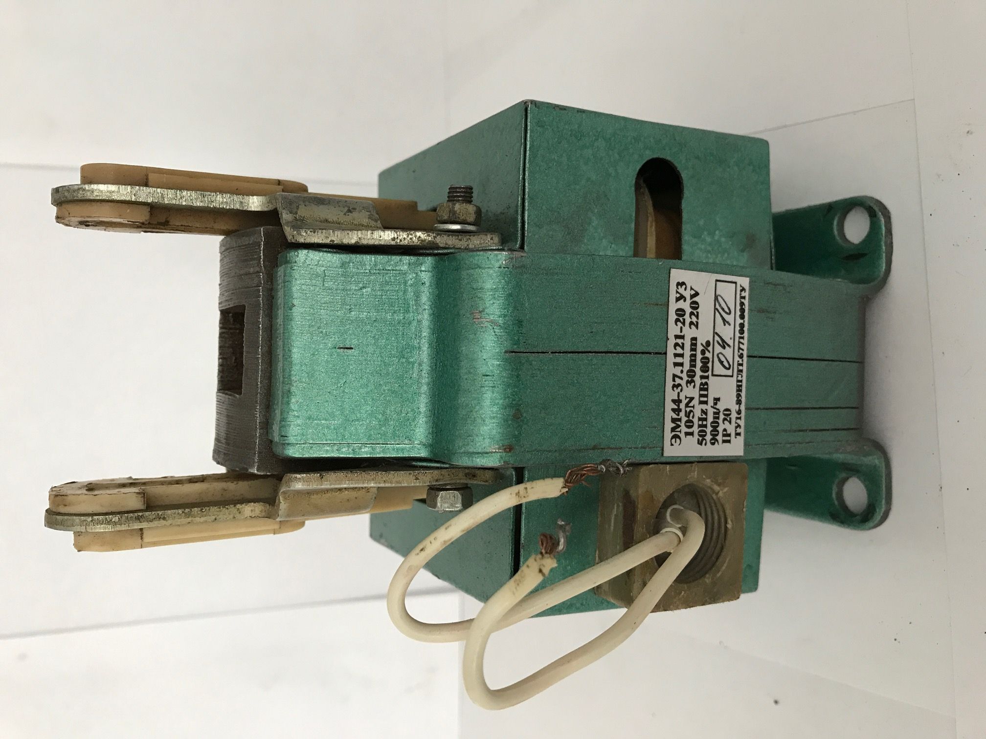 ������������� ��44-37