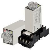 ATM4-55S ����������� ���������� ������, 21,5x28x59,3��, 14-����. ������, ��� ������� RT704-B, ������� 200-230VAC, ������ �� ���. �������, �������� �� ���. �������, ��������� �������� �� 0,5 �� 5 ���., 4 ���������� �������� 3A, 250VAC.