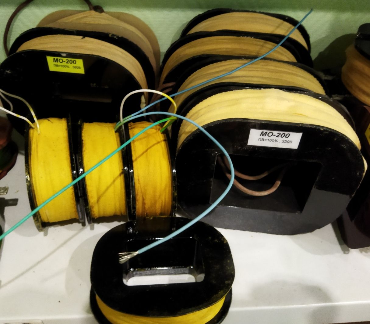 ������� ��-100, 380�