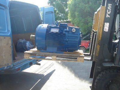 �������� ���������������� 4����200LA8 15/705