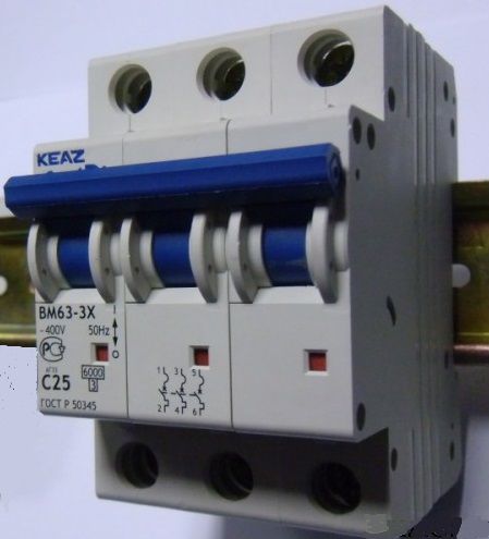 Выключатель автоматический модульный OptiDin BM63-3C10-УХЛ3 ВМ63 6кА (103735)