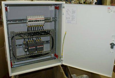 ��� ��������������� ����� ������� ��� 2 ����� 63�/380� IP43