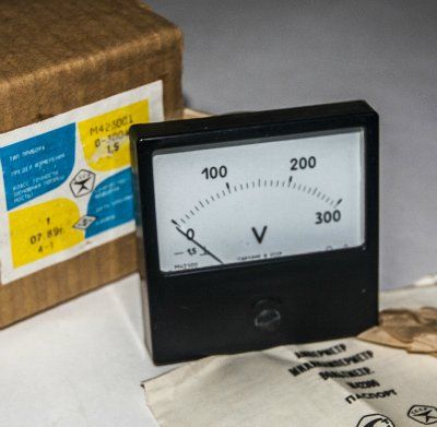 ��������� �-42101 250 V. ��.1,5 ��������������� 60�60�50 ��