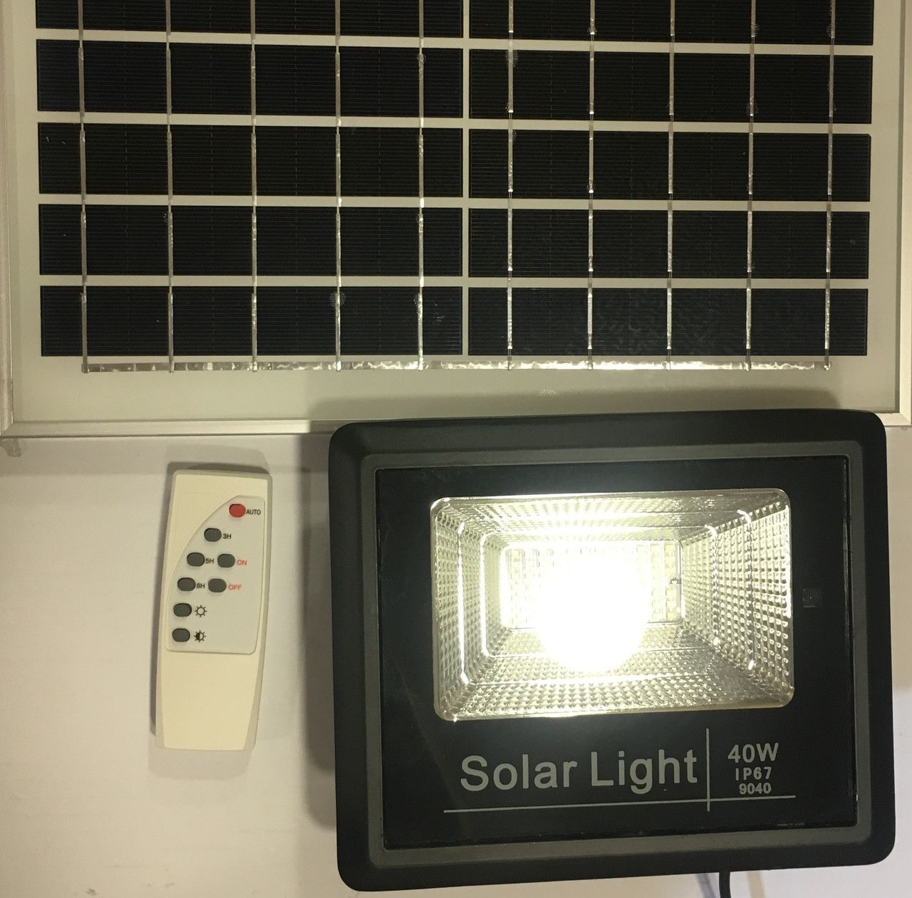 ��������� ������������ �� ��������� ������� UTLED Solar BFL1040 ��������������, ����� �/�, DC6V 40W 6500K /10/
