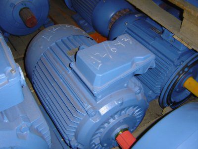 �������� ���������������� 4MT 200LA8 (15���/720��.���)