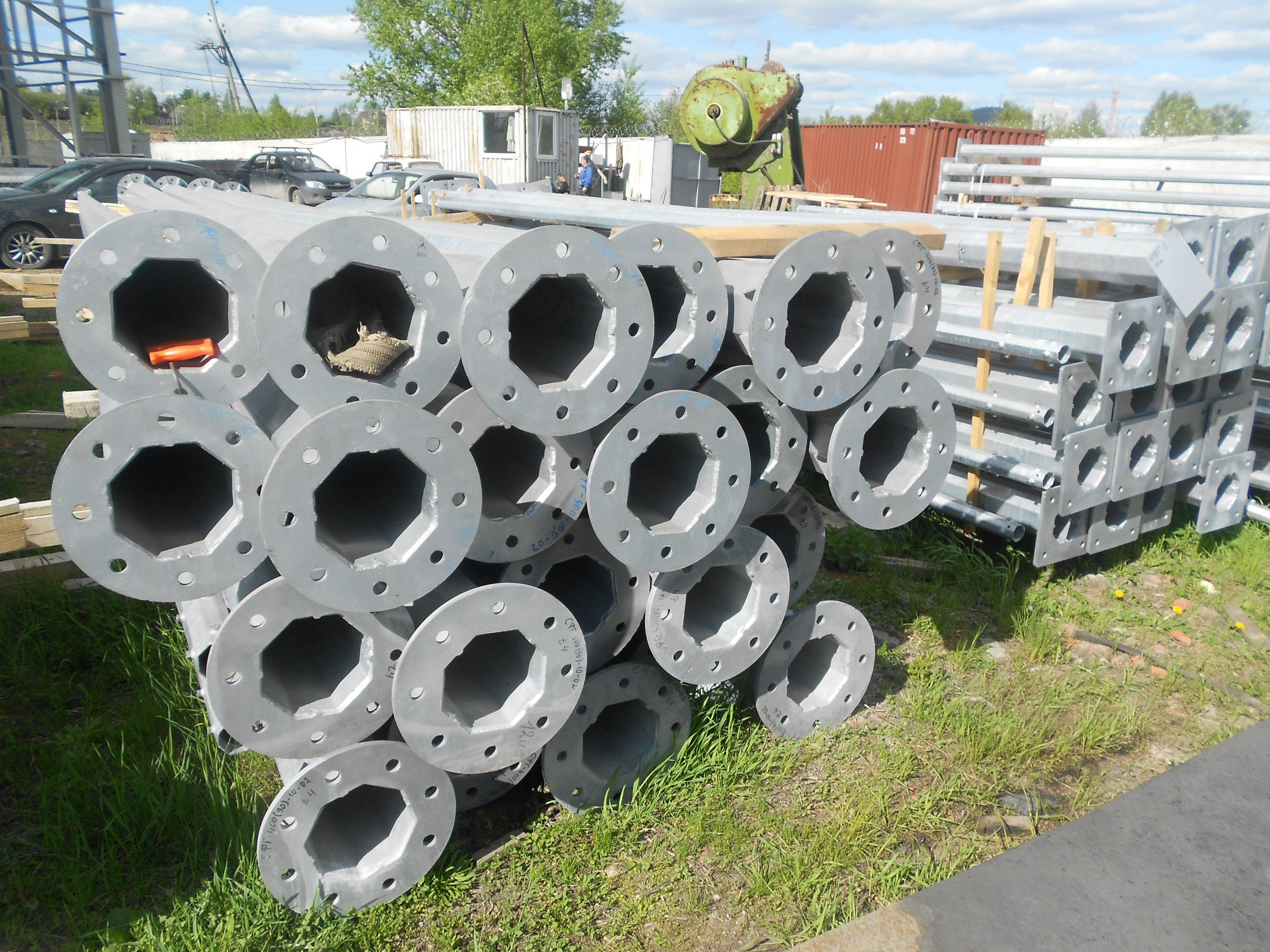 ����� ���