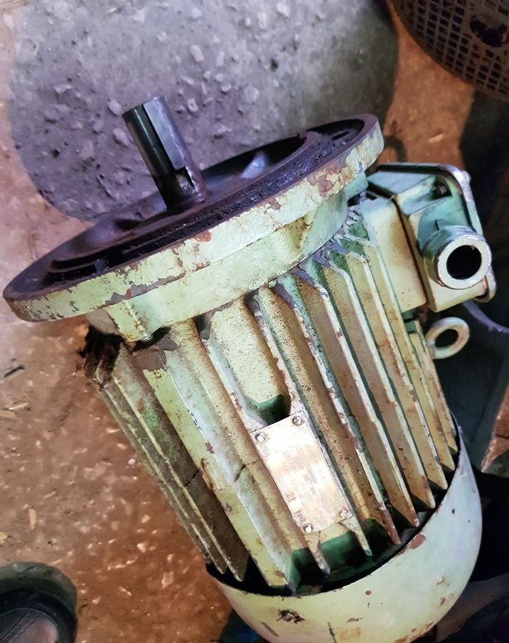 ���� ���������������� 4.0/2.2 ��� 1410/940 ��/���  4��100L ���100L