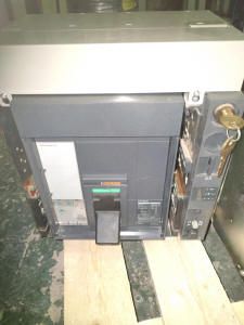 ����������� �������������� ComPact NS1250N 1250 A, �������� � �����