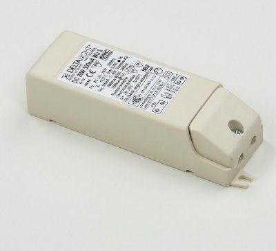 ������� 300 90 43 LED POWER SUPPLY 700mA-DC / 12W ����������������� �� ���� 700mA, max 12W ��� LED (������������) ������������. DELTA LIGHT